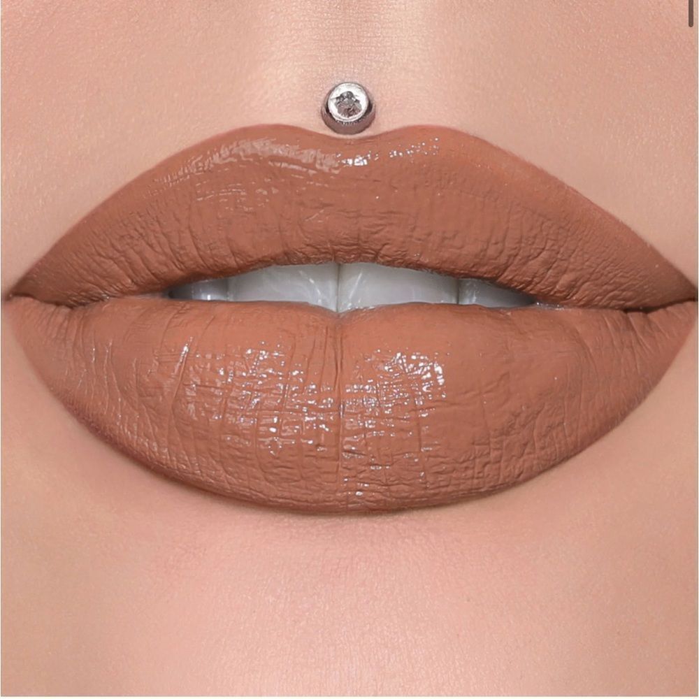 Jeffree Star Supreme Gloss In Mannequin